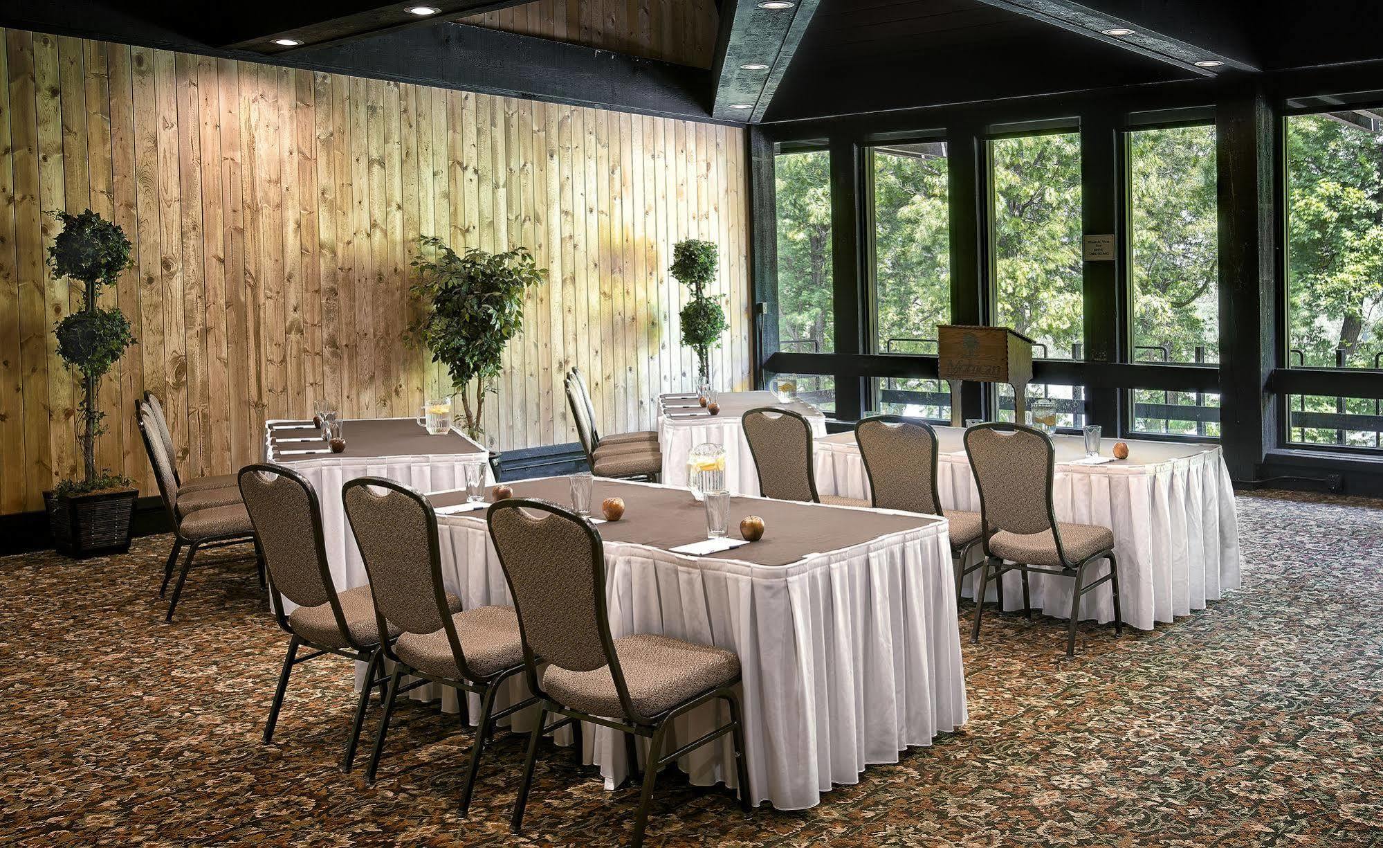 Mohican Lodge And Conference Center Perrysville Eksteriør bilde